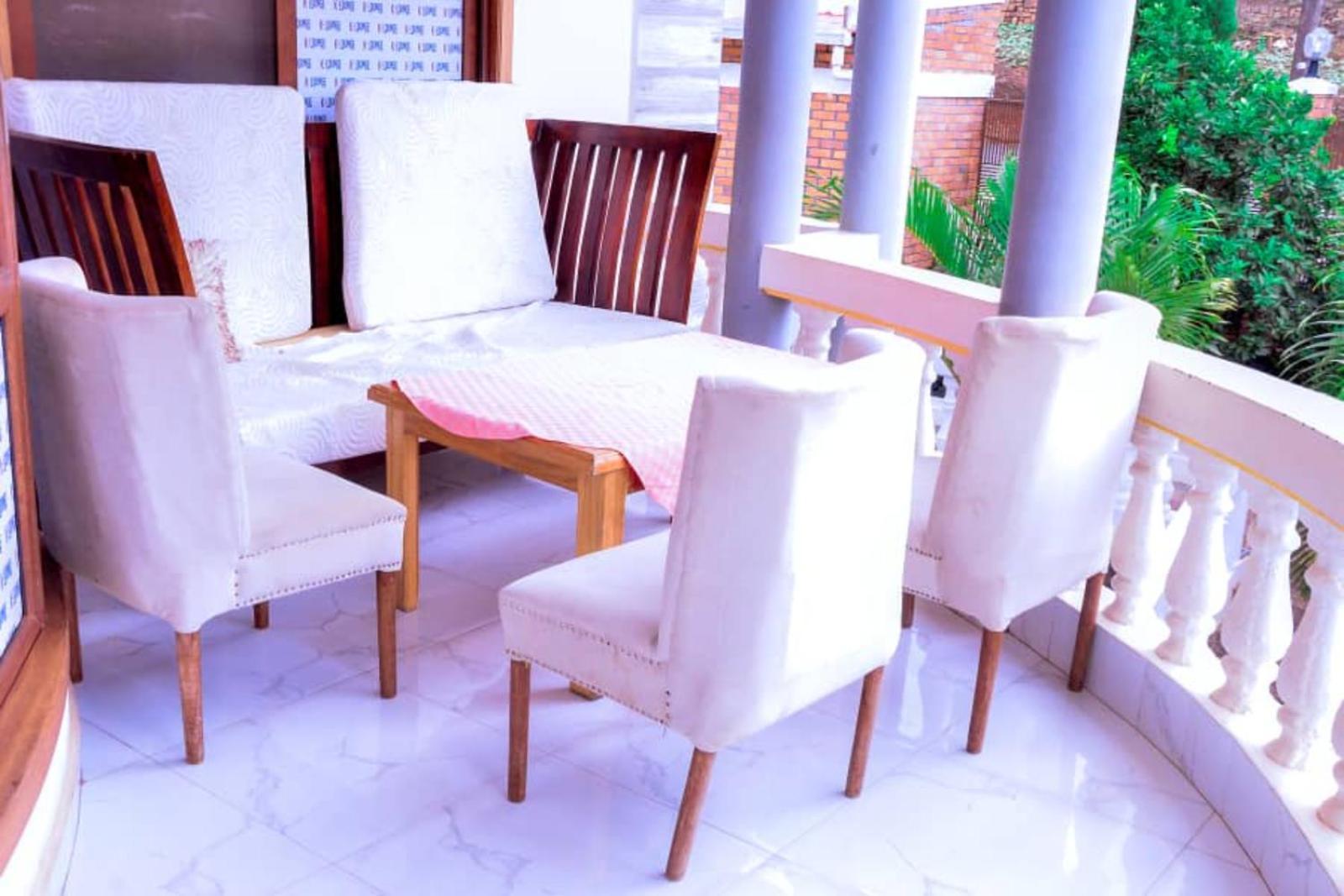 The Keza Hotel And Apartments Kigali Exterior photo